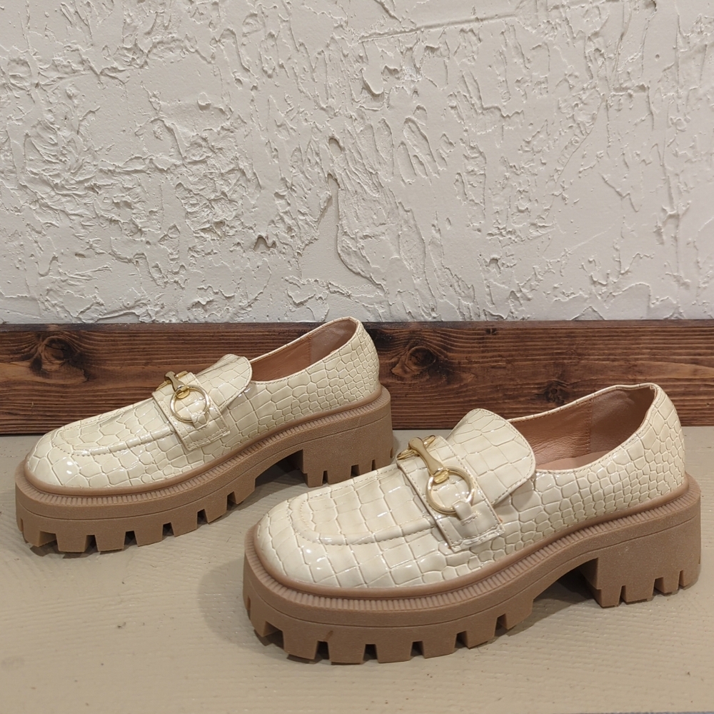 Urban Outfitters Cream Croc-Embossed Chunky Loafers with Gold Hardware